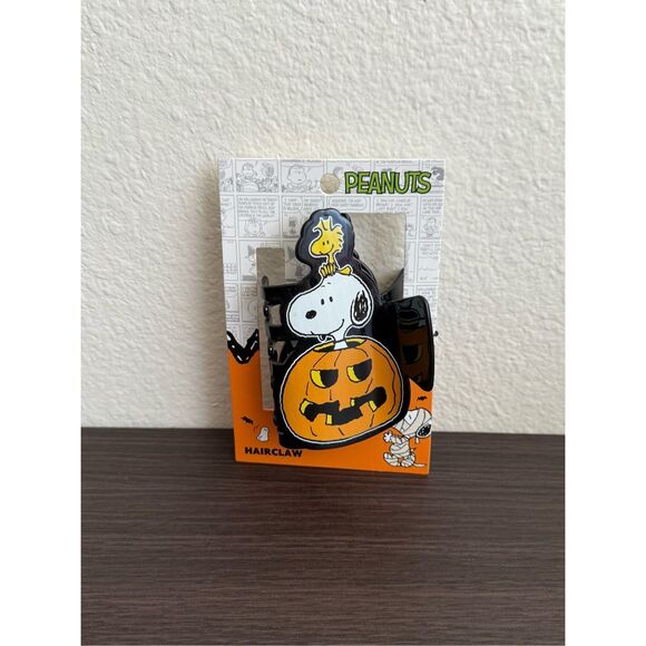 Peanuts Snoopy & Woodstock Halloween Pumpkin Claw Hair Clip - Picture 1 of 3